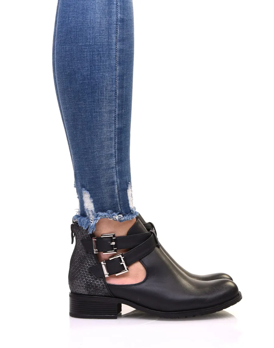 Bottines basses noires ajourées avec lanières