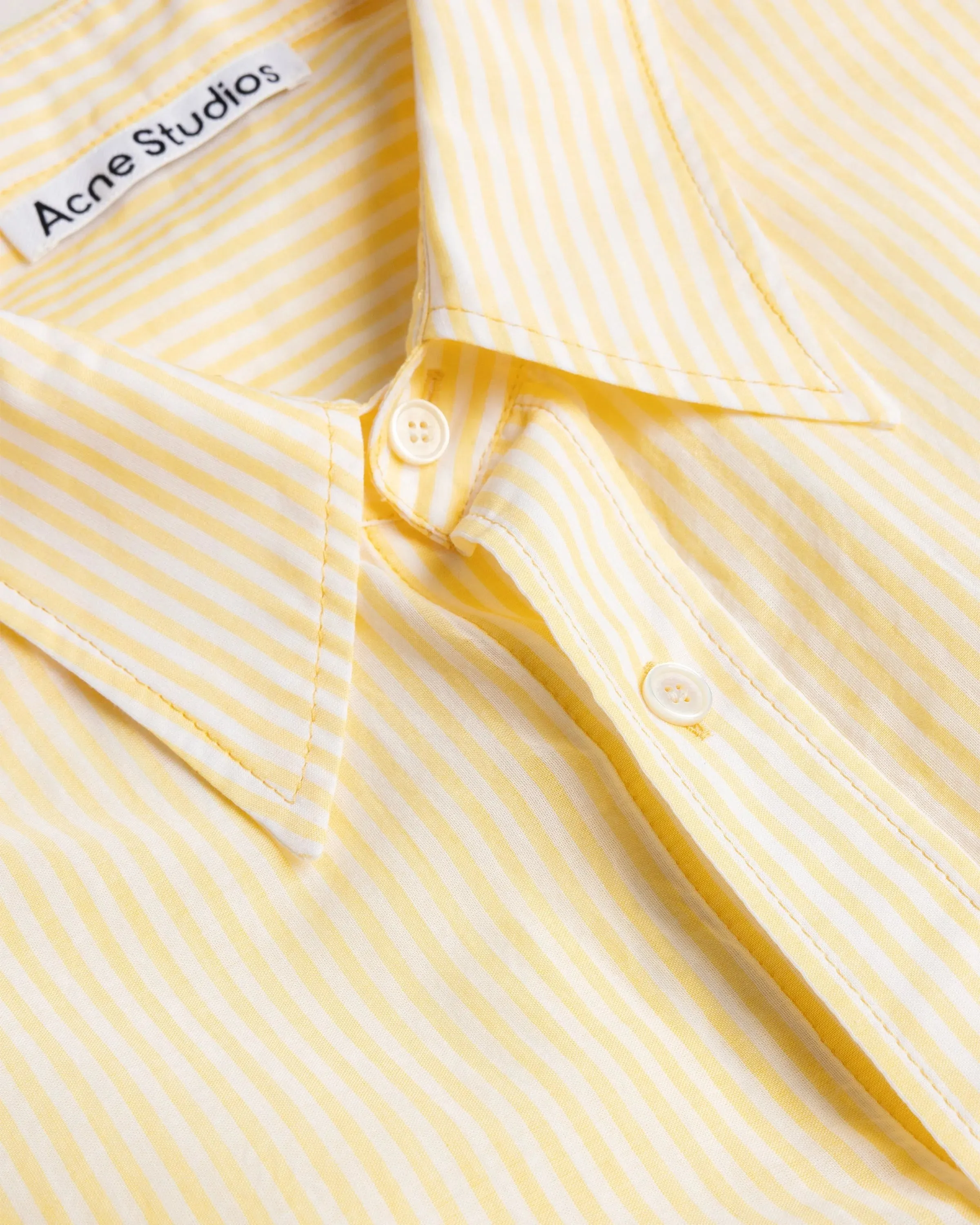 CHEMISE  MANCHE COURTE JAUNE ET BLANCHE