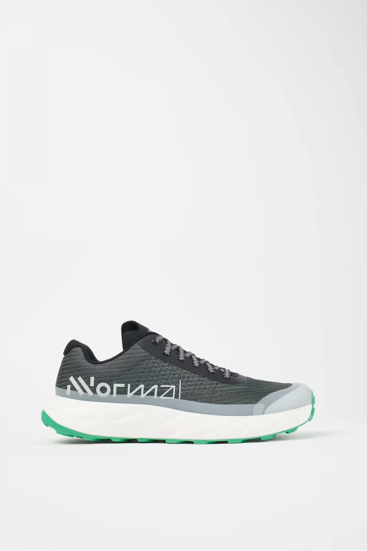 NNORMAL KJERAG BLACK ET GREEN Chaussures de trail