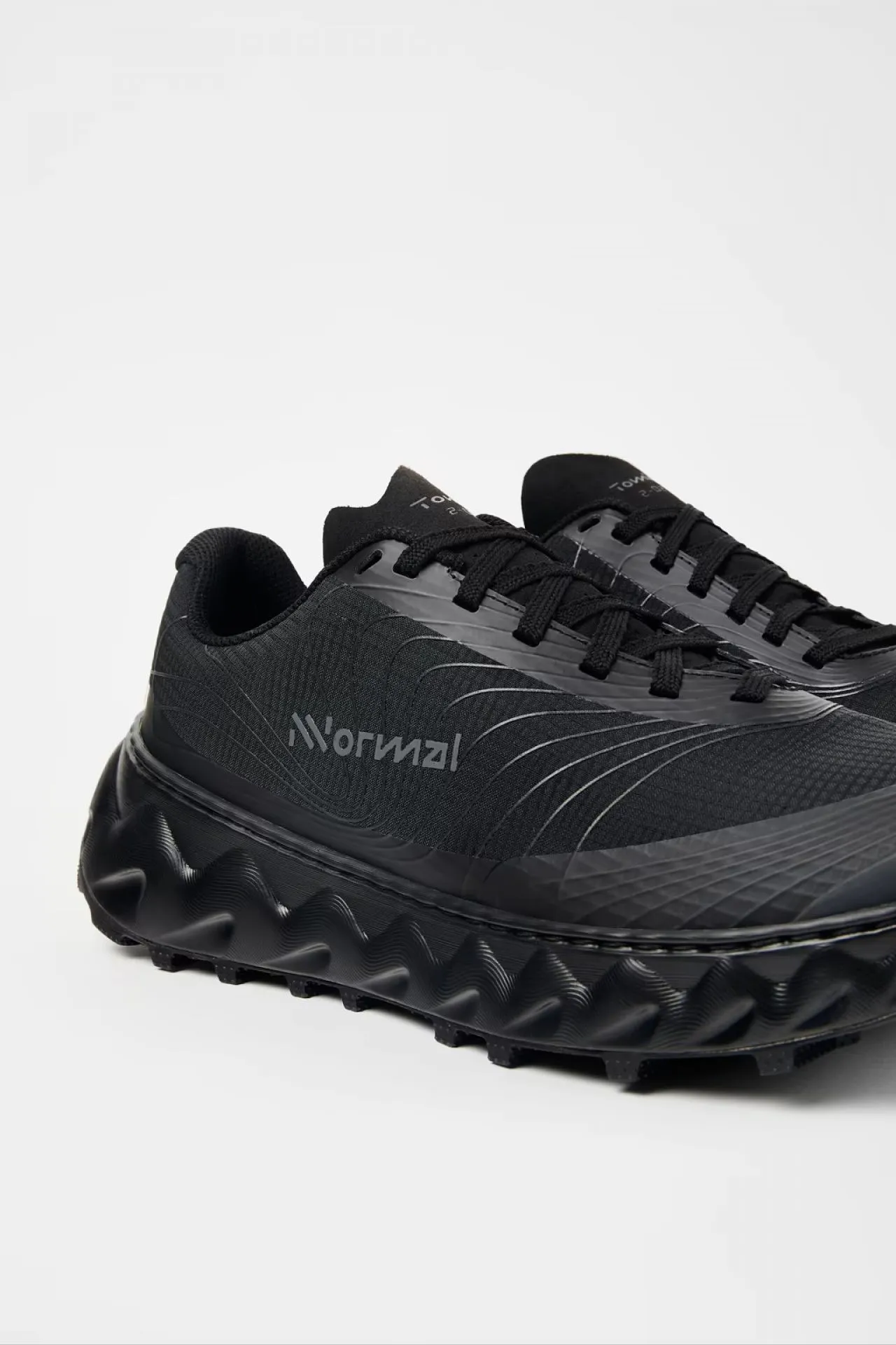 NNORMAL TOMIR 2.0 BLACK Chaussures de trail