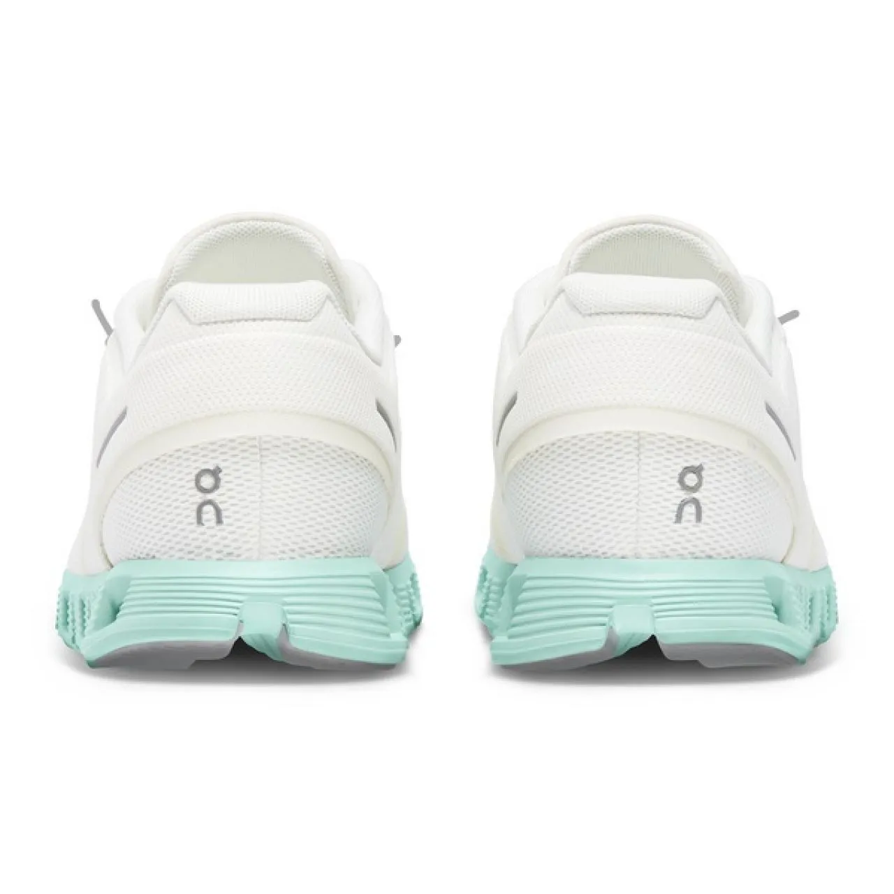 ON RUNNING CLOUD 5 UNDYED WHITE ET CREEK Chaussures detente