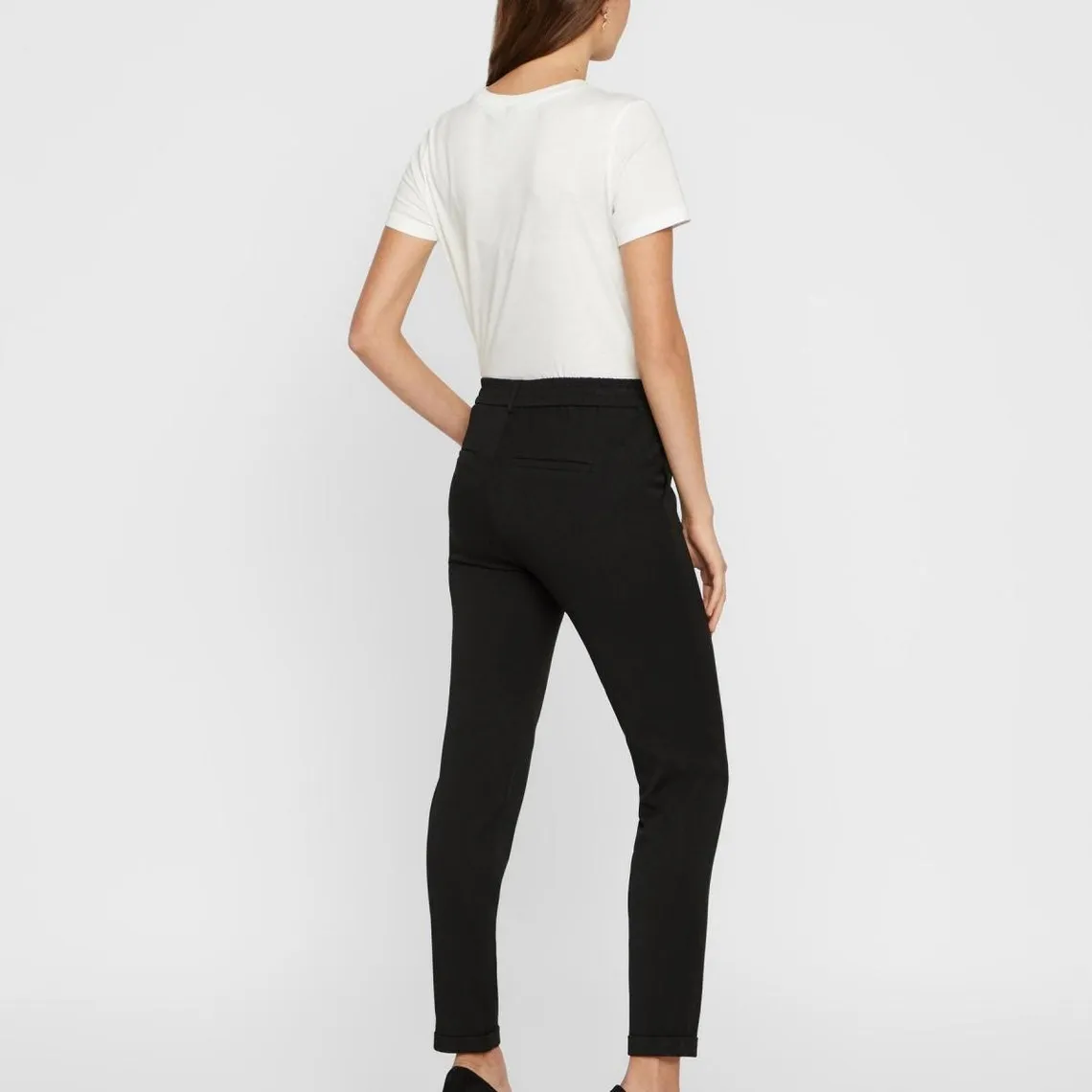 Pantalon Regular Fit Taille moyenne noir | 3 Suisses