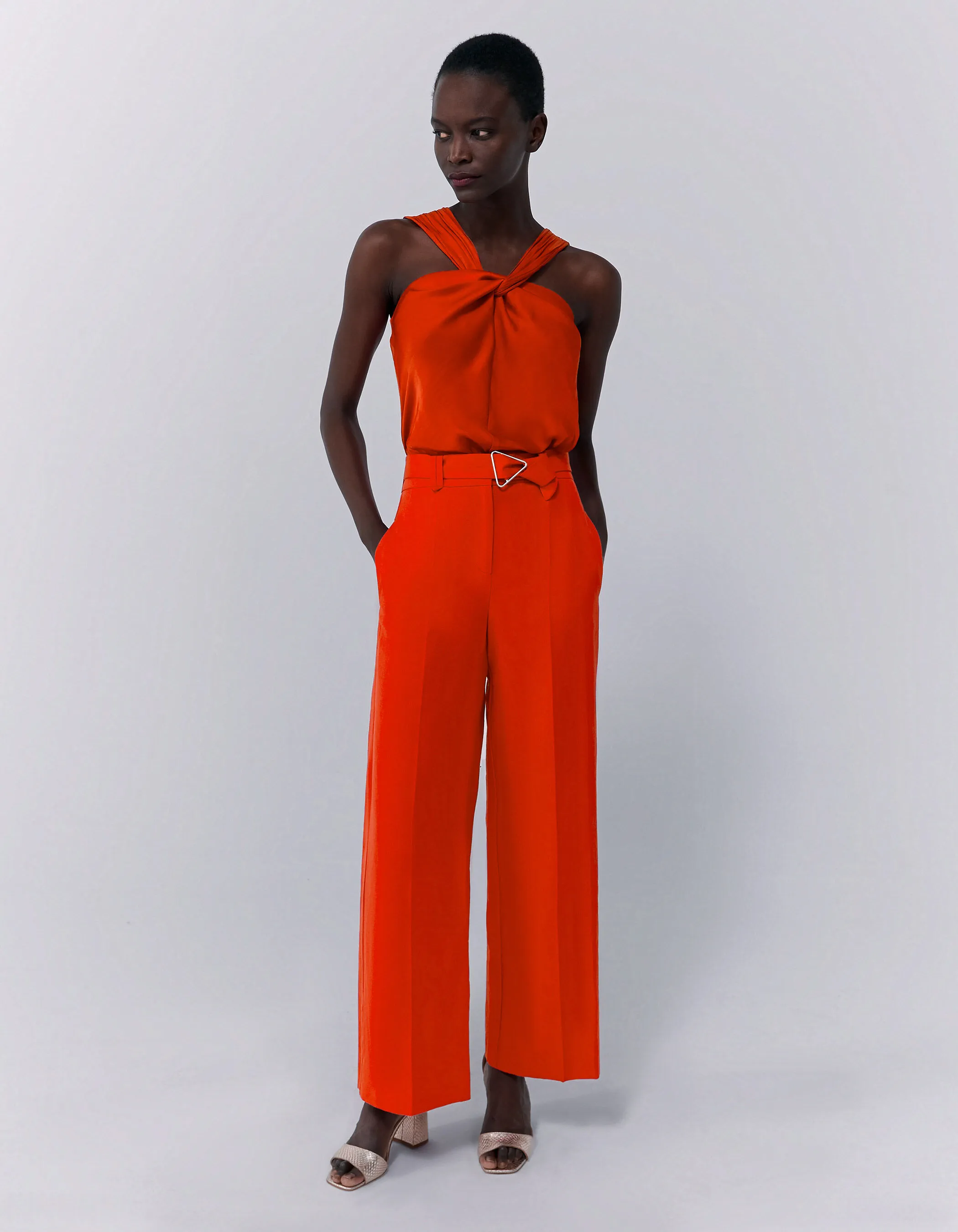 Top asymétrique à encolure nouée orange femme